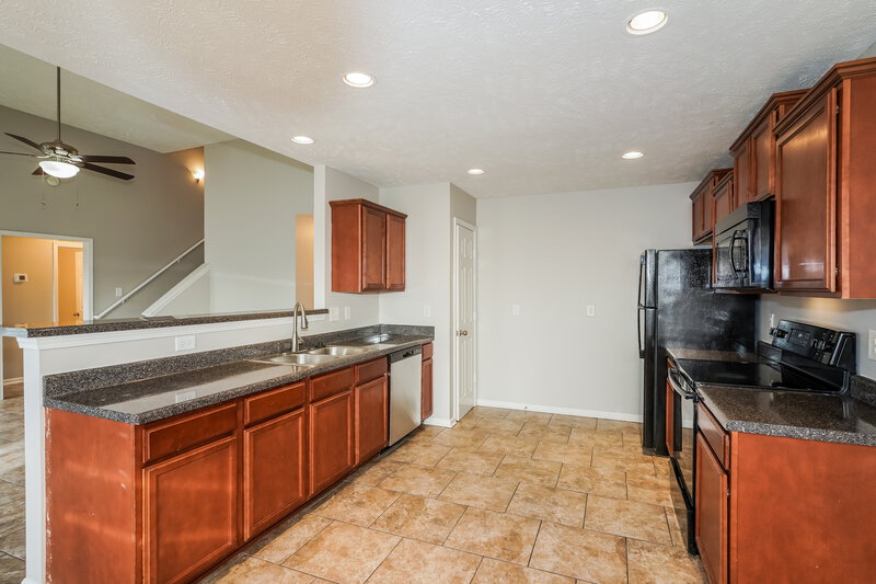 2,480/Mo, 313 Sarna Dr La Vergne, TN 37086 Kitchen View