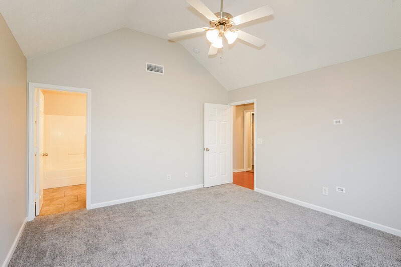 2,480/Mo, 313 Sarna Dr La Vergne, TN 37086 Main Bedroom View 2