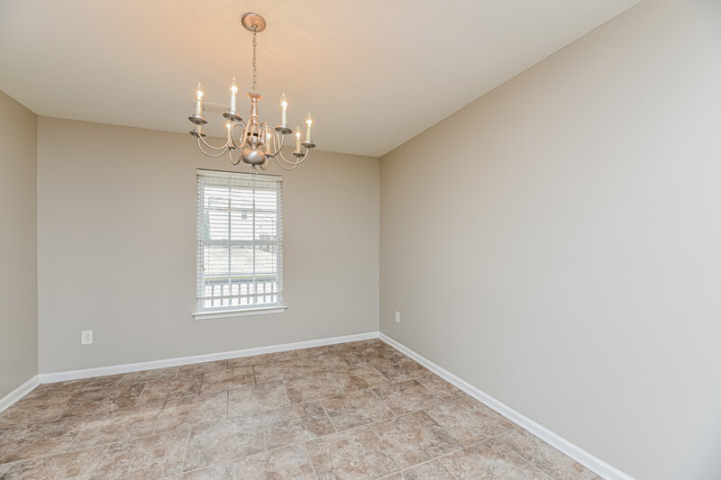 2,505/Mo, 163 Lyndhurst Dr La Vergne, TN 37086 Dining Room View