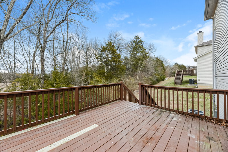 2,505/Mo, 163 Lyndhurst Dr La Vergne, TN 37086 Deck View