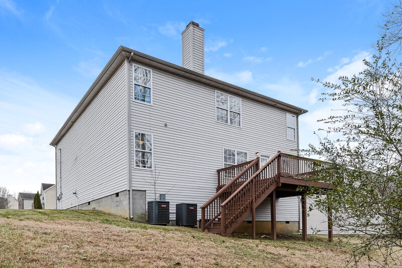 2,505/Mo, 163 Lyndhurst Dr La Vergne, TN 37086 Rear View