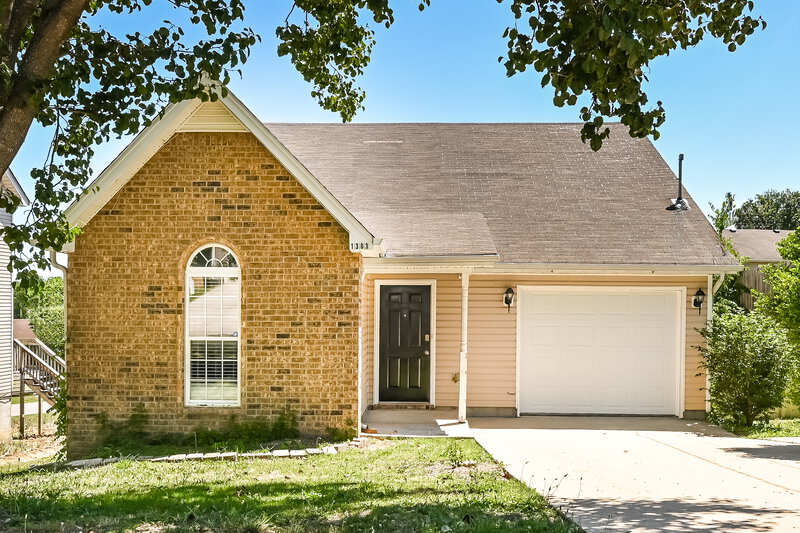 2,070/Mo, 1303 Tonya Dr La Vergne, TN 37086 External View