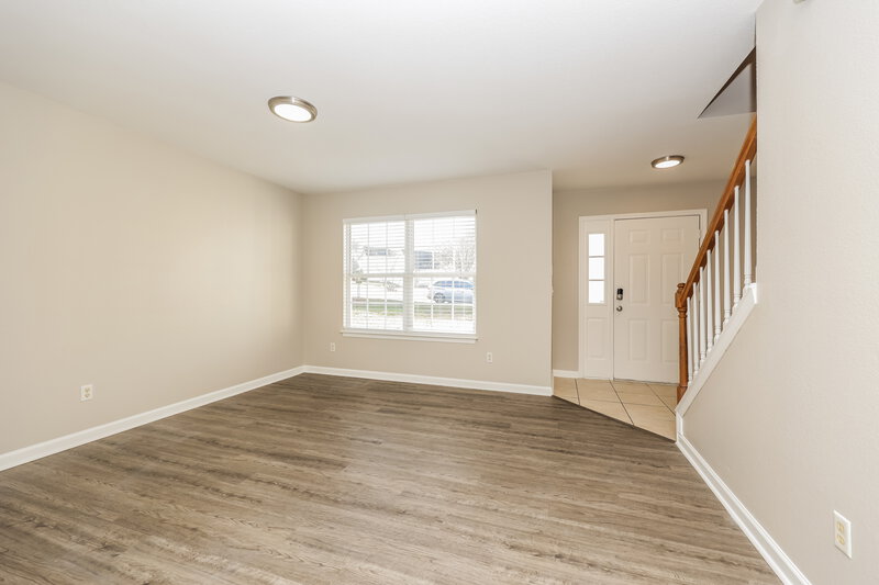 2,080/Mo, 1523 Waxman Dr La Vergne, TN 37086 Living Room View