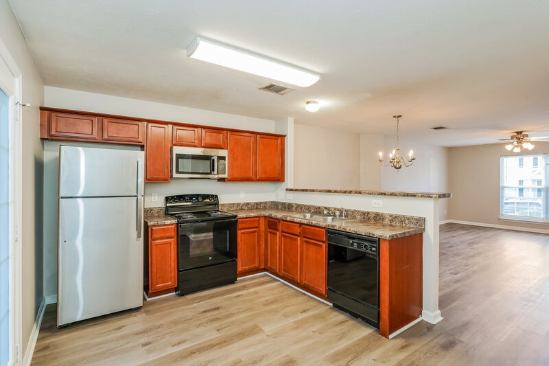 1,545/Mo, 8028 Logan Dr La Vergne, TN 37086 Kitchen View 2