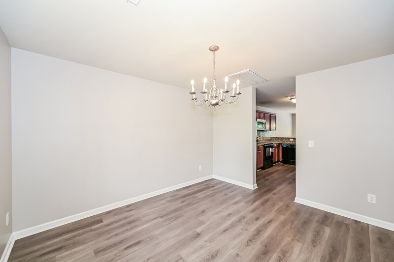 2,595/Mo, 167 Lyndhurst Dr La Vergne, TN 37086 Dining Room View