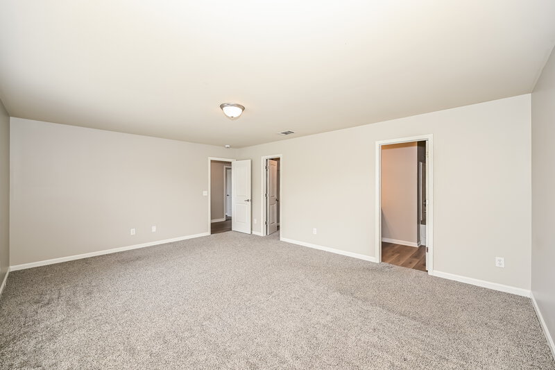 2,595/Mo, 167 Lyndhurst Dr La Vergne, TN 37086 Main Bedroom View 2