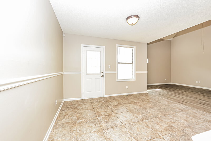 2,150/Mo, 110 Bland Dr Mount Juliet, TN 37122 Dining Room View 2