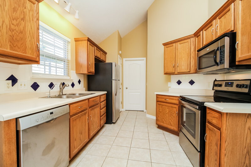 2,140/Mo, 1019 Somerset Trace Mount Juliet, TN 37122 Kitchen View 2