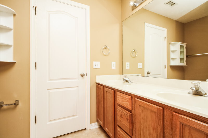 2,140/Mo, 1019 Somerset Trace Mount Juliet, TN 37122 Main Bathroom View 3