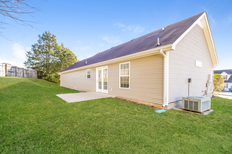 2,140/Mo, 1019 Somerset Trace Mount Juliet, TN 37122 Rear View