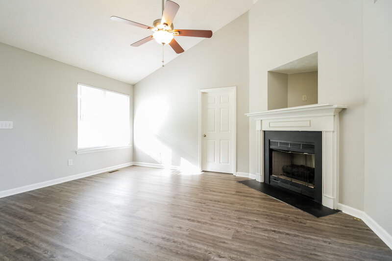 2,035/Mo, 604 Cahaba Ct Mount Juliet, TN 37122 Living Room View