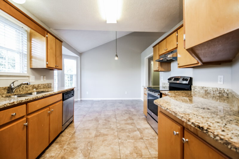 2,035/Mo, 604 Cahaba Ct Mount Juliet, TN 37122 Kitchen View 3