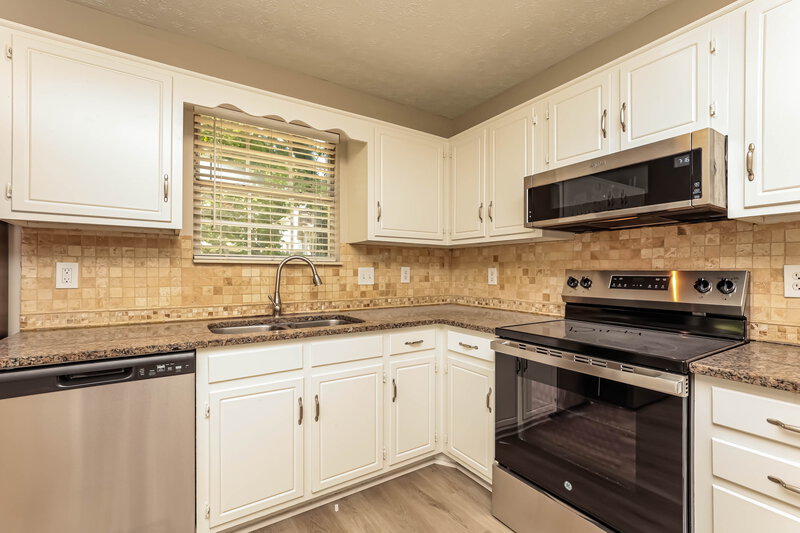 2,085/Mo, 1610 Cedar Tree Ln Mount Juliet, TN 37122 Kitchen View 2