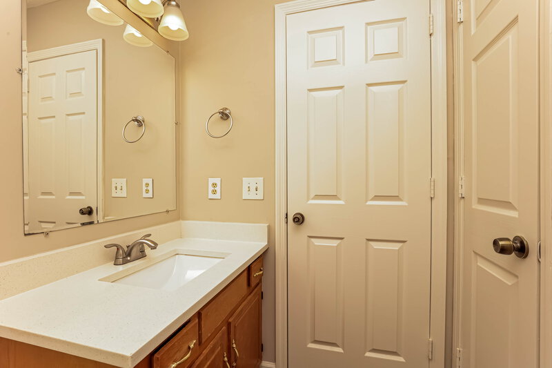 2,085/Mo, 1610 Cedar Tree Ln Mount Juliet, TN 37122 Bathroom View