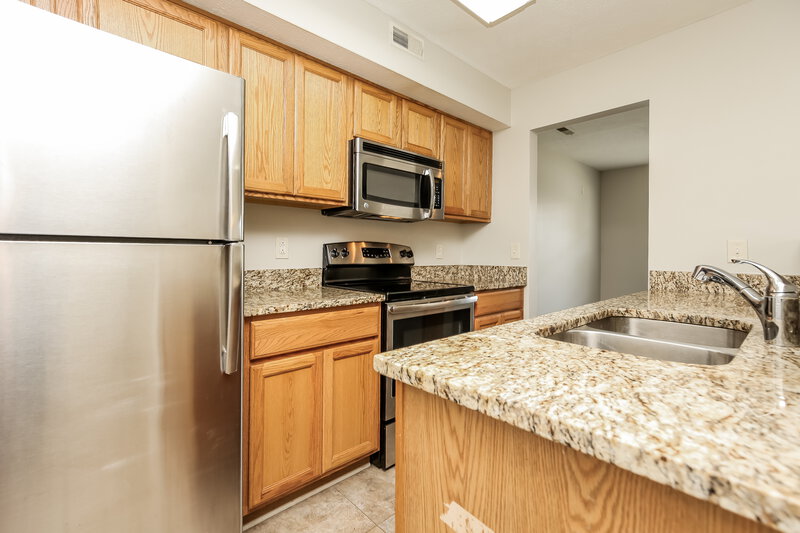 2,055/Mo, 1440 Westview Dr Murfreesboro, TN 37128 Kitchen View 4