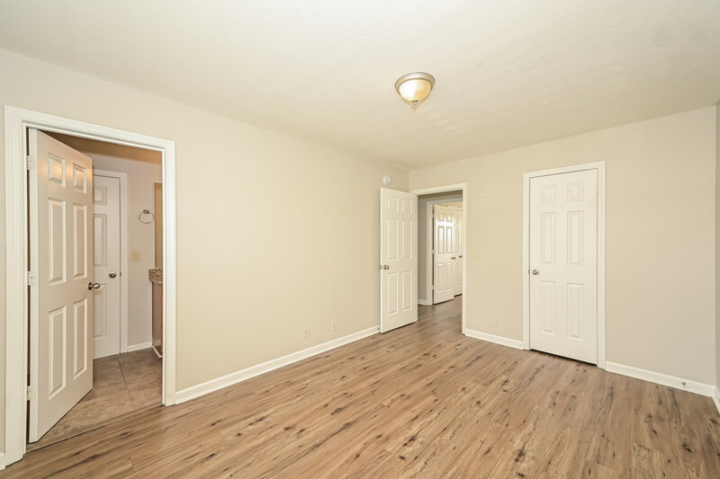 1,965/Mo, 1440 Westview Dr Murfreesboro, TN 37128 Main Bedroom View 2