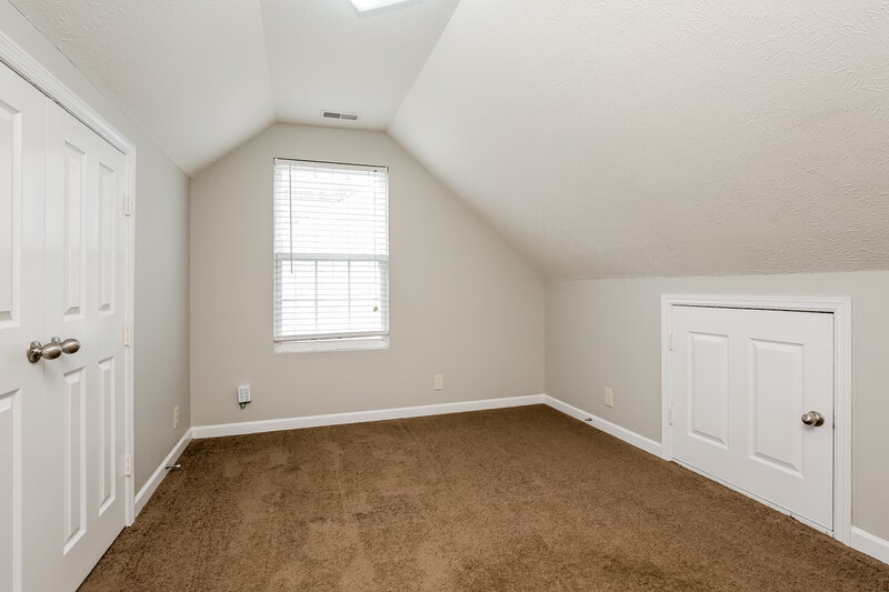 2,055/Mo, 1440 Westview Dr Murfreesboro, TN 37128 Main Bedroom View