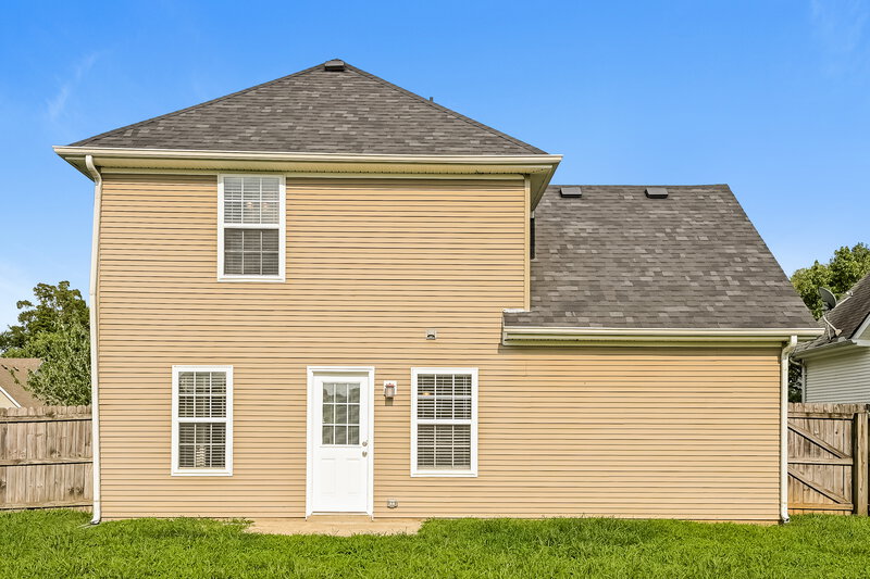 1,965/Mo, 1440 Westview Dr Murfreesboro, TN 37128 Rear View