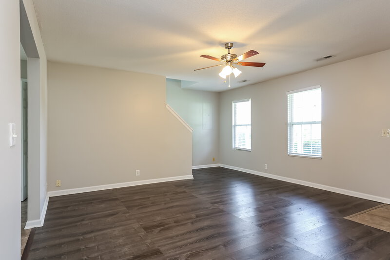 2,140/Mo, 2611 Hawk Eye Ct Murfreesboro, TN 37128 Living Room View