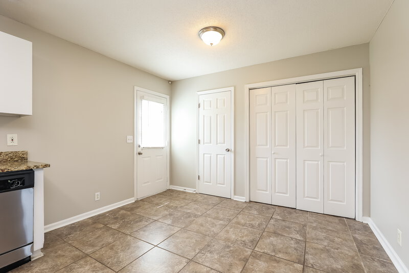 2,140/Mo, 2611 Hawk Eye Ct Murfreesboro, TN 37128 Dining Room View