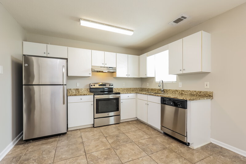 2,140/Mo, 2611 Hawk Eye Ct Murfreesboro, TN 37128 Kitchen View