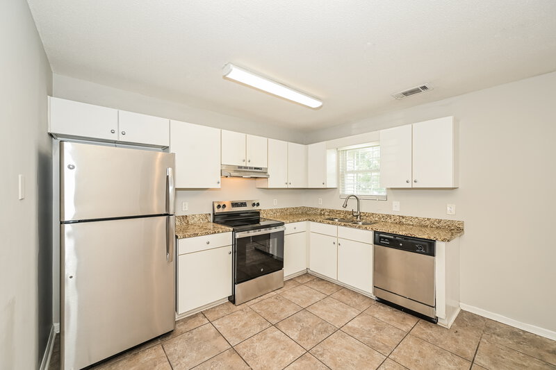 1,910/Mo, 2611 Hawk Eye Ct Murfreesboro, TN 37128 Kitchen View