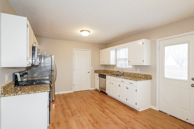 2,215/Mo, 2907 Weybridge Dr Murfreesboro, TN 37128 Kitchen View
