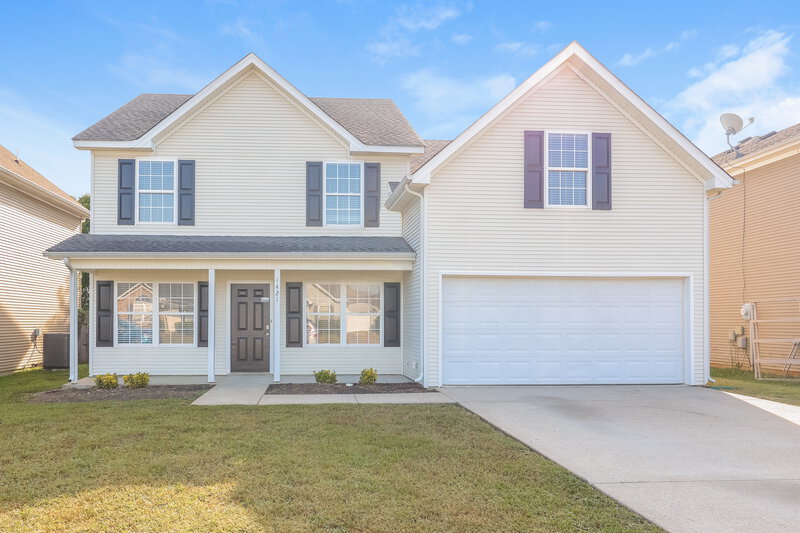 2,270/Mo, 1421 Westview Dr Murfreesboro, TN 37128 External View