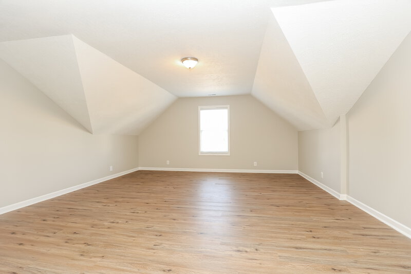 2,270/Mo, 1421 Westview Dr Murfreesboro, TN 37128 Family Room View