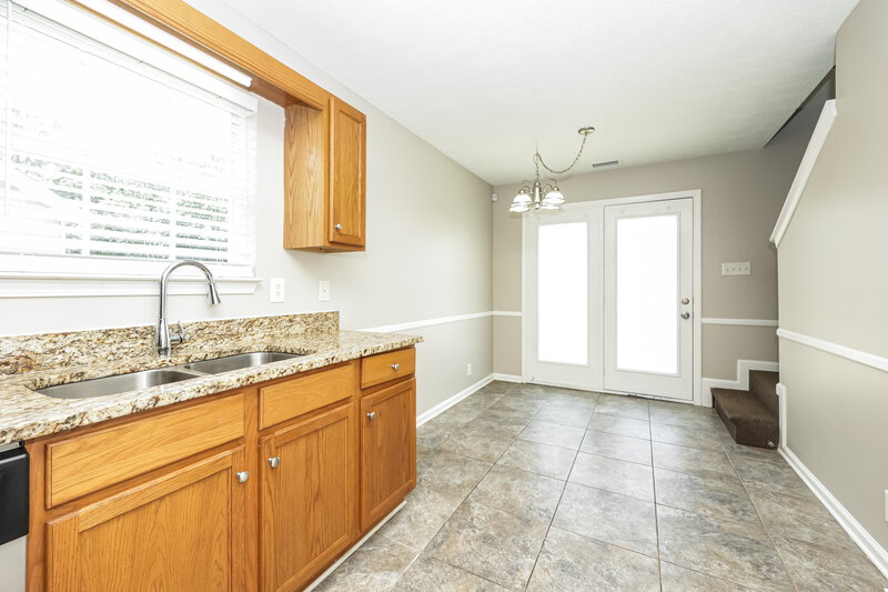 1,860/Mo, 1502 Killarney Dr Murfreesboro, TN 37128 Kitchen View 3