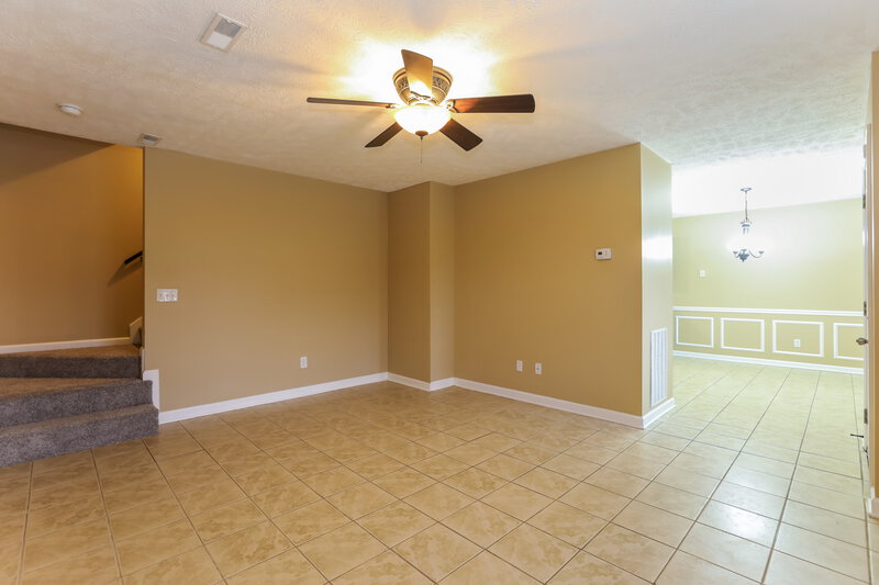 2,120/Mo, 4939 Camborne Circle Murfreesboro, TN 37129 Living Room View 2