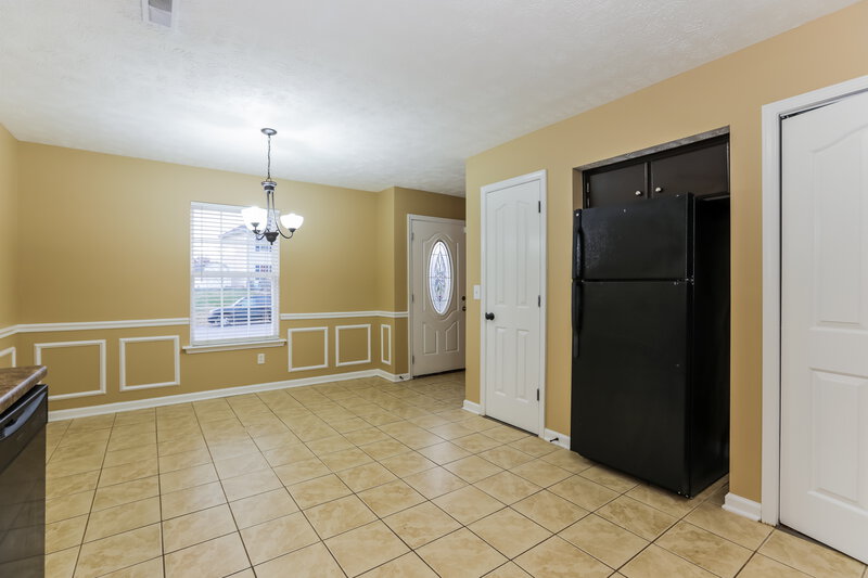 2,120/Mo, 4939 Camborne Circle Murfreesboro, TN 37129 Kitchen View 3