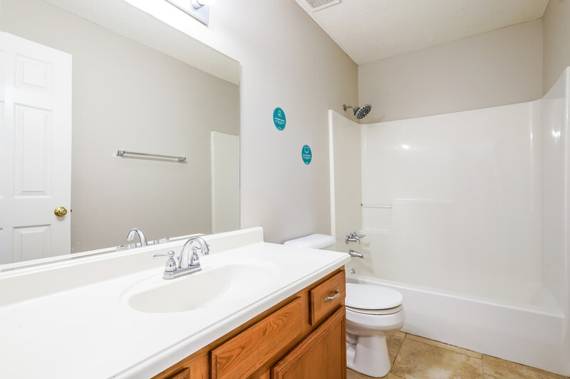 2,970/Mo, 206 Sierra Dr Murfreesboro, TN 37129 Bathroom View