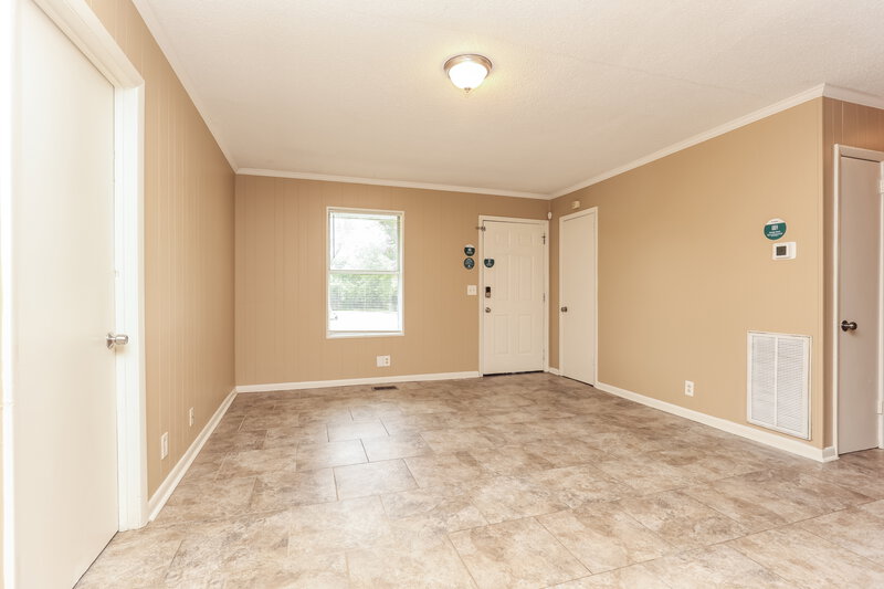 1,990/Mo, 2214 Norman Ave Murfreesboro, TN 37130 Living Room View 2