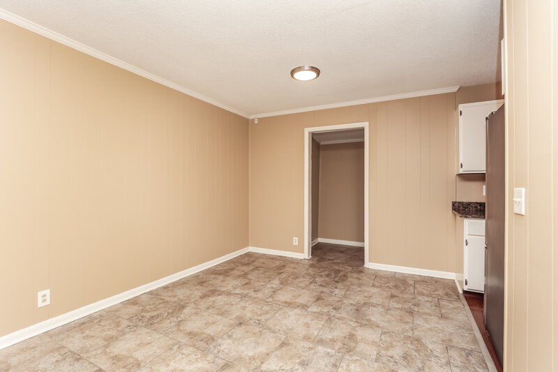 1,990/Mo, 2214 Norman Ave Murfreesboro, TN 37130 Living Room View 3