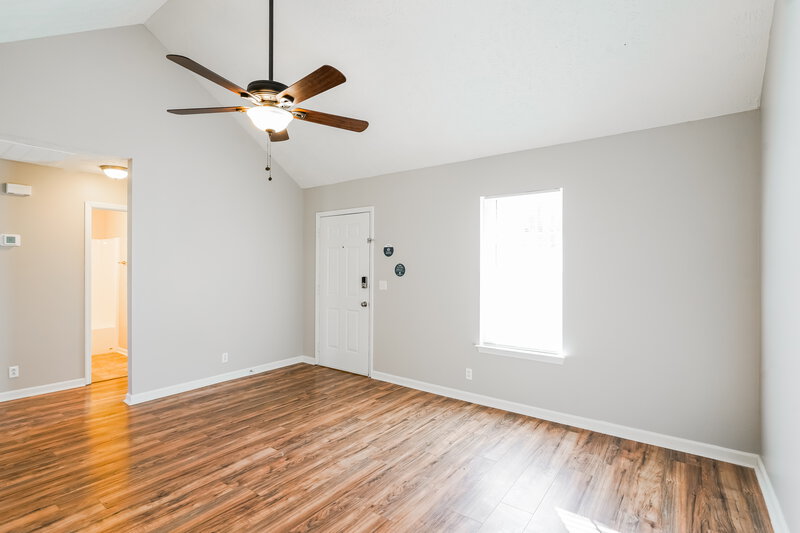 2,270/Mo, 114 Antler Dr Murfreesboro, TN 37130 Living Room View