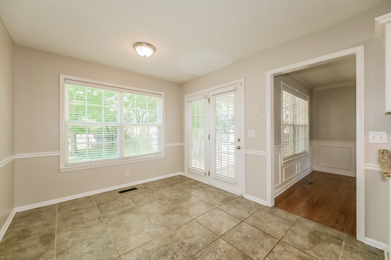 2,945/Mo, 2521 Kilkenny Ct Murfreesboro, TN 37130 Breakfast Nook View