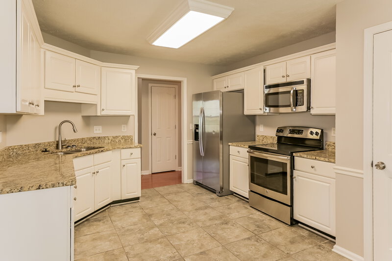 2,945/Mo, 2521 Kilkenny Ct Murfreesboro, TN 37130 Kitchen View