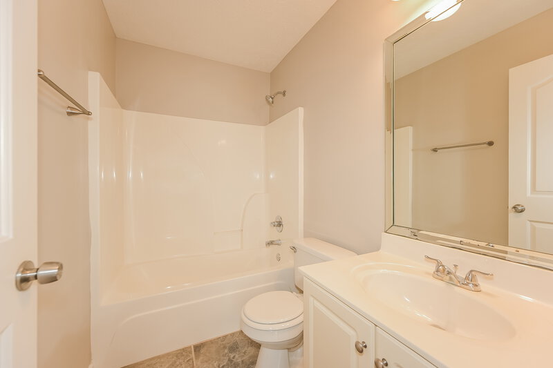 2,945/Mo, 2521 Kilkenny Ct Murfreesboro, TN 37130 Bathroom View