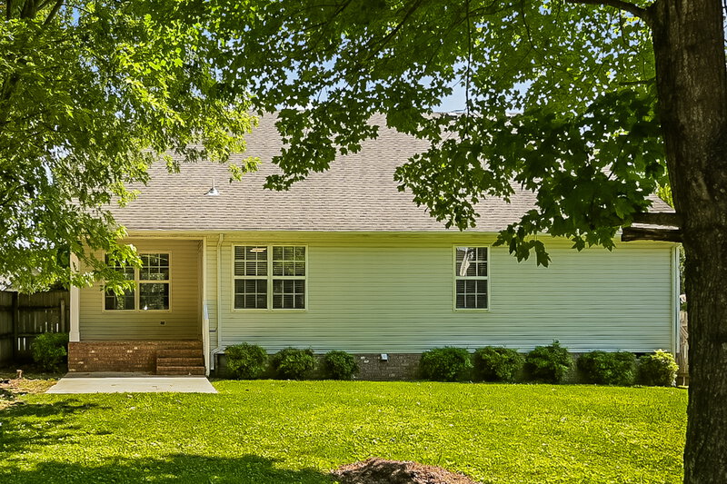 2,945/Mo, 2521 Kilkenny Ct Murfreesboro, TN 37130 Rear View
