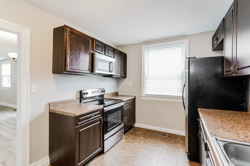 3,230/Mo, 123 Ray Ave Old Hickory, TN 37138 Kitchen View