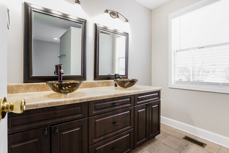 3,230/Mo, 123 Ray Ave Old Hickory, TN 37138 Main Bathroom View