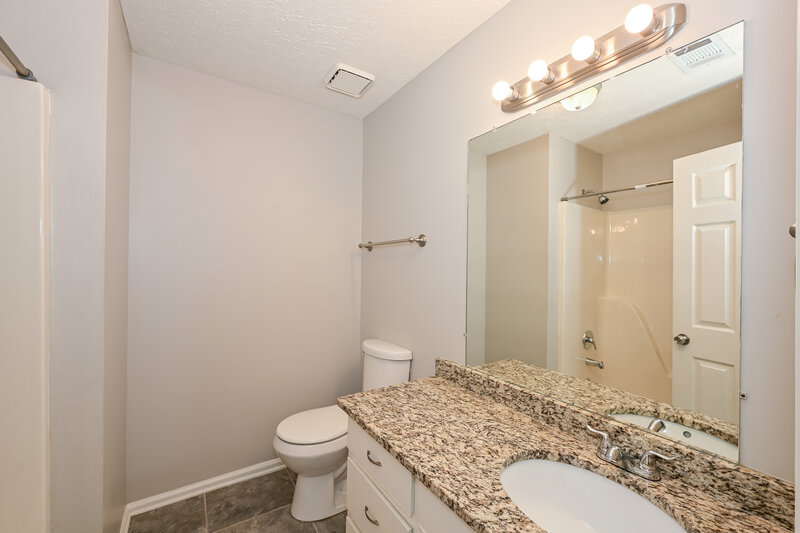 2,655/Mo, 1472 Aaronwood Dr Old Hickory, TN 37138 Main Bathroom View 3