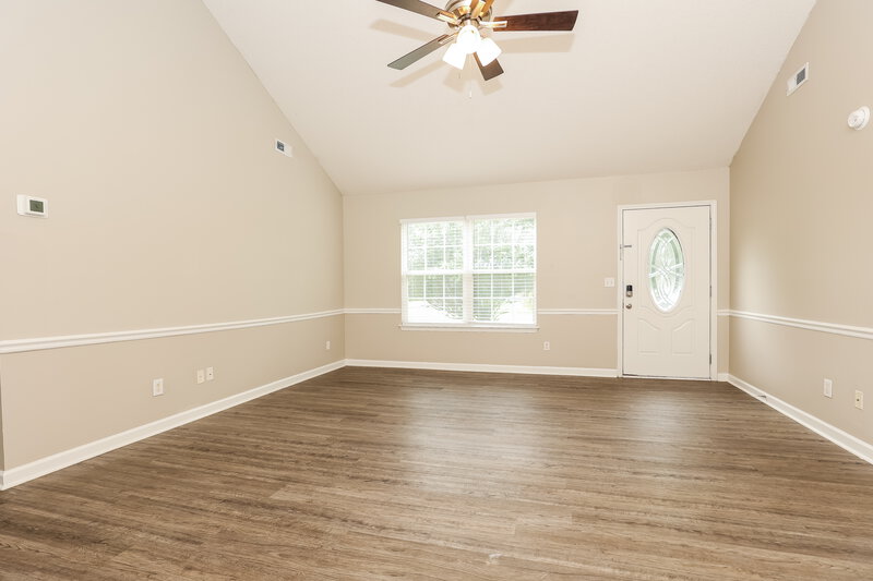 1,820/Mo, 1105 Brocton Ct Rockvale, TN 37153 Living Room View 2
