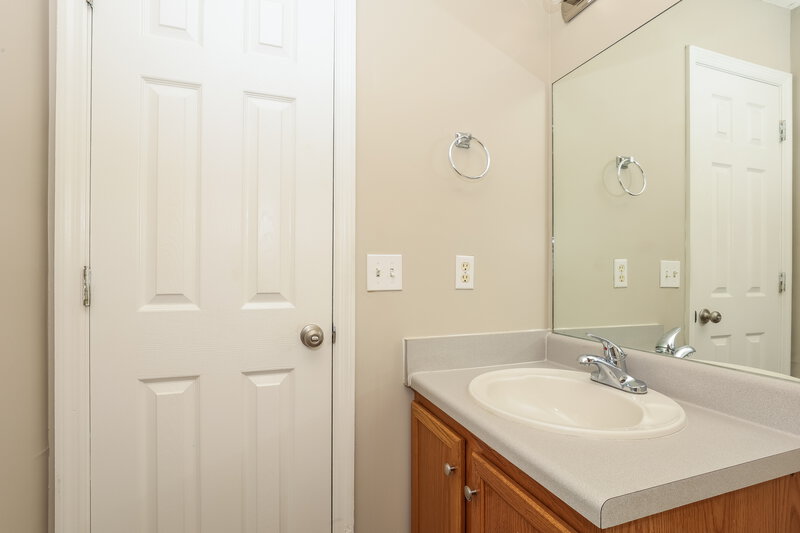 1,820/Mo, 1105 Brocton Ct Rockvale, TN 37153 Bathroom View