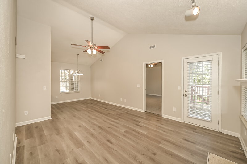 1,965/Mo, 211 Hunters Chase Dr Smyrna, TN 37167 Living Room View