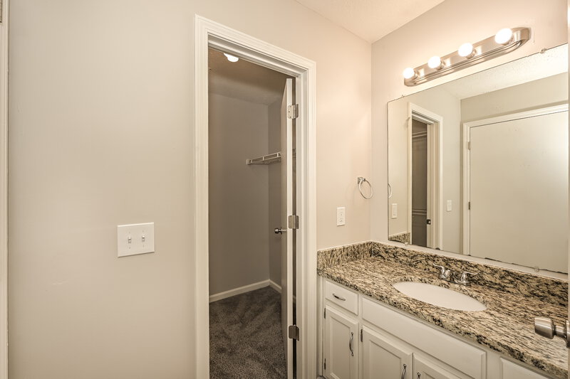 1,965/Mo, 211 Hunters Chase Dr Smyrna, TN 37167 Main Bathroom View