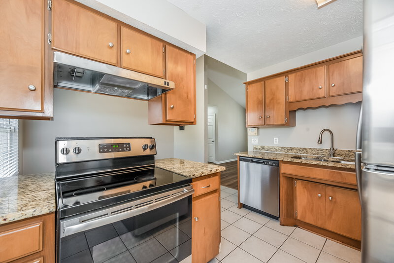 1,925/Mo, 420 Wildwood Dr Smyrna, TN 37167 Kitchen View 2