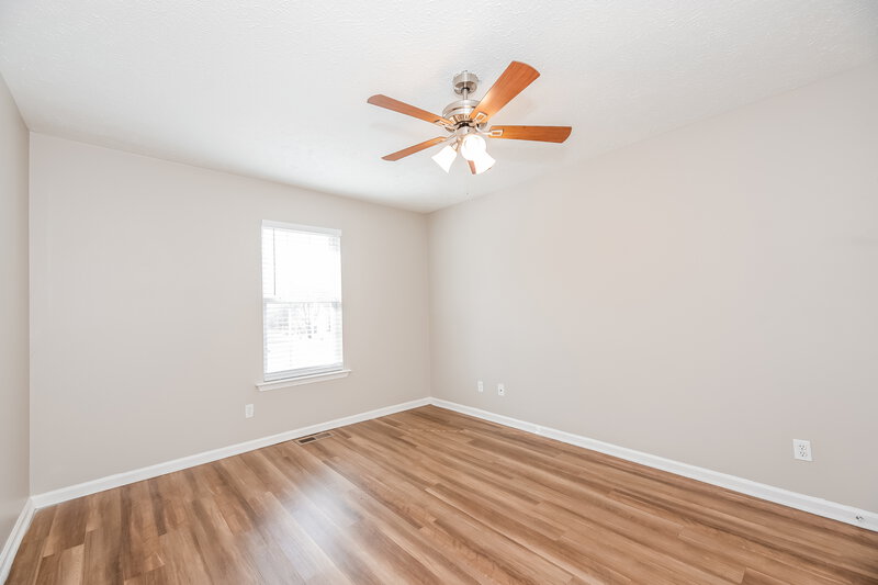 1,925/Mo, 420 Wildwood Dr Smyrna, TN 37167 Main Bedroom View