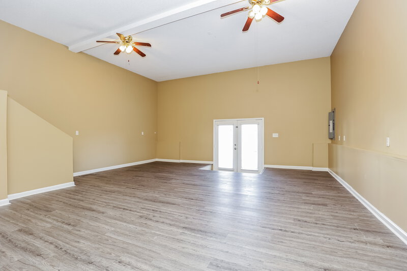 2,760/Mo, 1011 Norwood Ct Smyrna, TN 37167 Living Room View 2